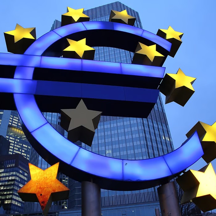 Инфлацията в еврозоната спада до 2-годишно дъно на фона на забавяне на икономиката