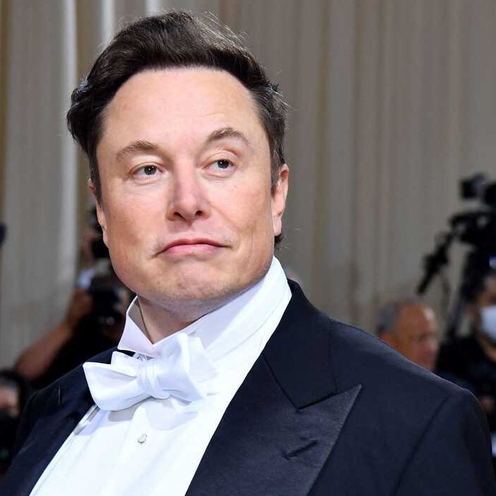 Илон Мъск срещу ChatGPT в битка за бъдещето