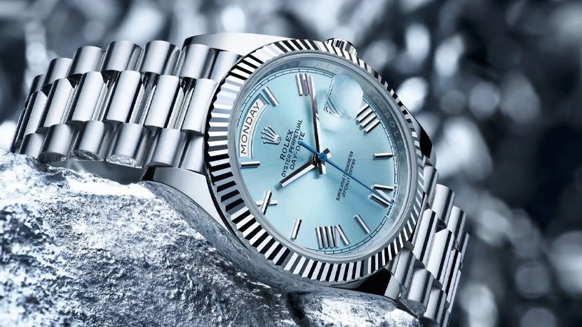 Пазарът на луксозни часовници достига двугодишно дъно
