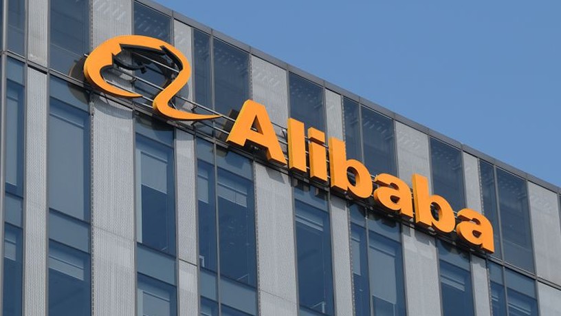 Акциите на Alibaba падат с над 8%