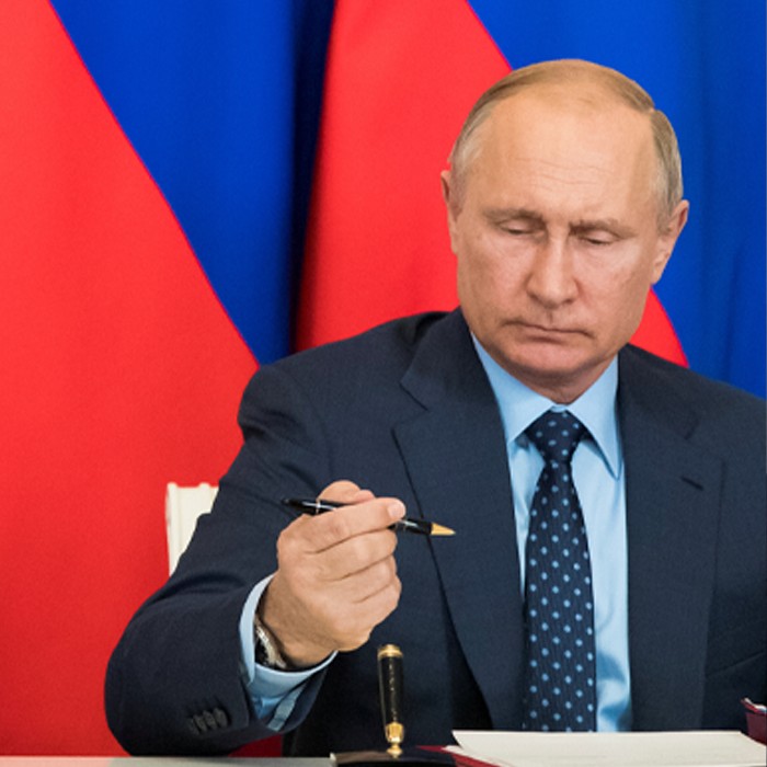 Започват важните разговори на Путин в Обединените Арабски Емирства