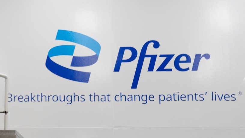 Фармацевтичният гигант Pfizer удари историческо дъно