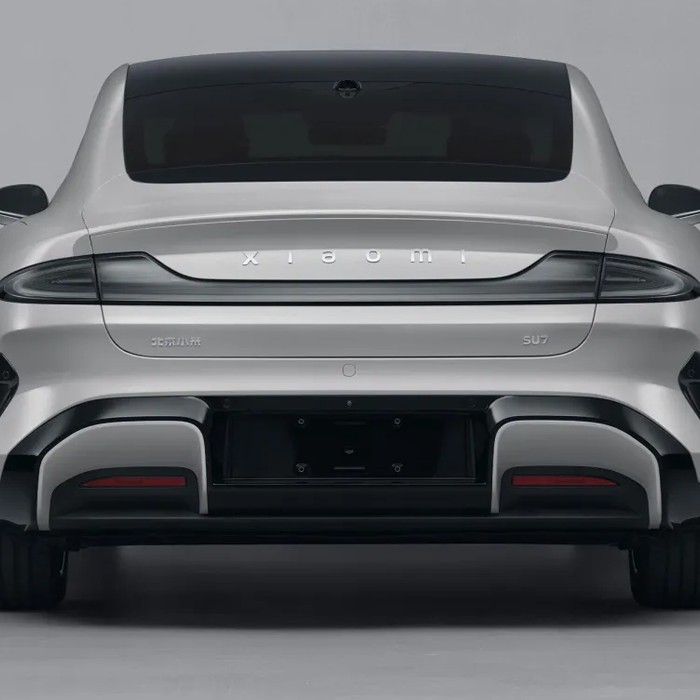 Xiaomi представя първия си електрически автомобил и демонстрира амбиции за лидерство в сектора