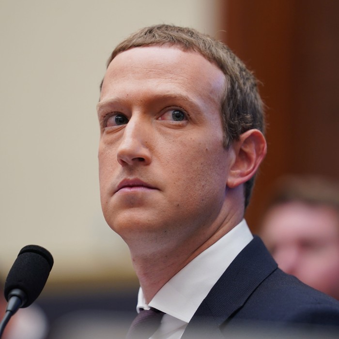 Зукърбърг е продал акции на Meta за близо половин милиард долара