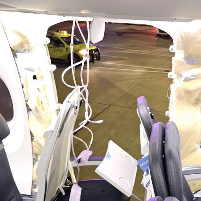 Boeing се сблъсква със срив на акциите