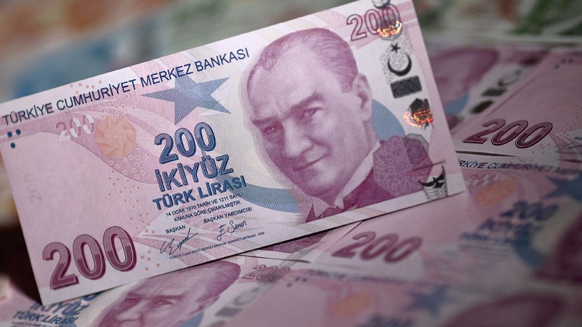 Турската лира удари историческо дъно спрямо долара