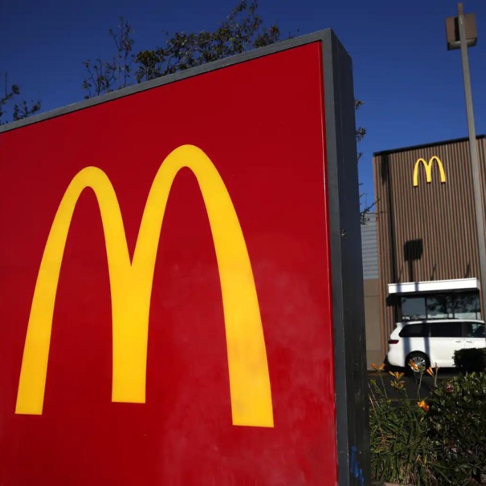 McDonald's отчете смесени резултати за четвъртото тримесечие