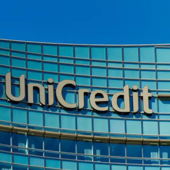 Впечатляващият резултат на УниКредит изстрелва акциите до 8-годишен връх
