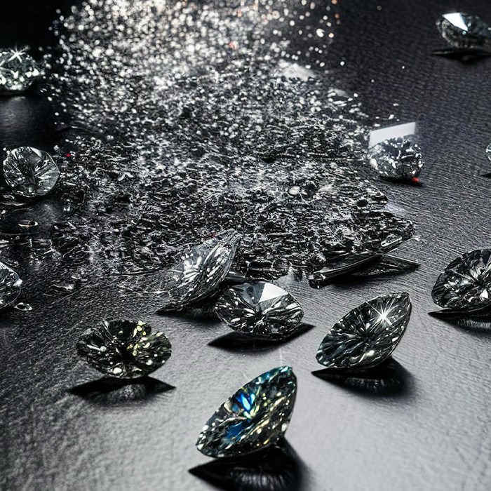 Anglo American може да се отдели от легендарния производител на диаманти De Beers