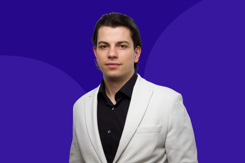 Михаил Миланов